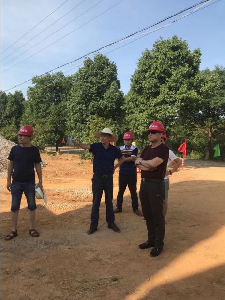 常德市脱贫攻坚自然村通水泥路工程开工建设(图1) 常德市脱贫攻坚自然村通水泥路工程开工建设(图1)
